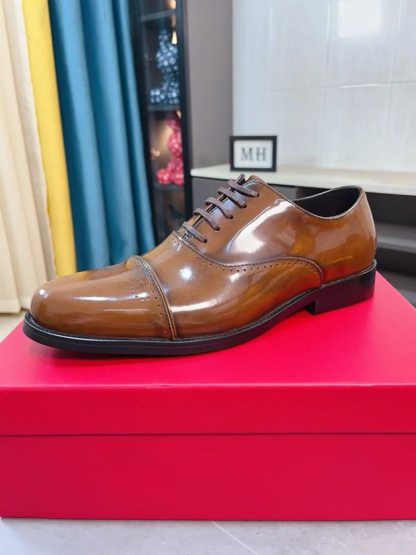 Ex-factory price 560🌸🌸Water dyed cowhide 🆘[Salvatore Ferragamo] Ferragamo’s latest casual business leather shoes for men! Available at counters simultaneously! The fabric is made of specially imported original suede calfskin, and the interior is made of imported water-dyed cowhide. It is absolutely luxurious and leads the fashion trend. Matching code: 38-44 45 customized